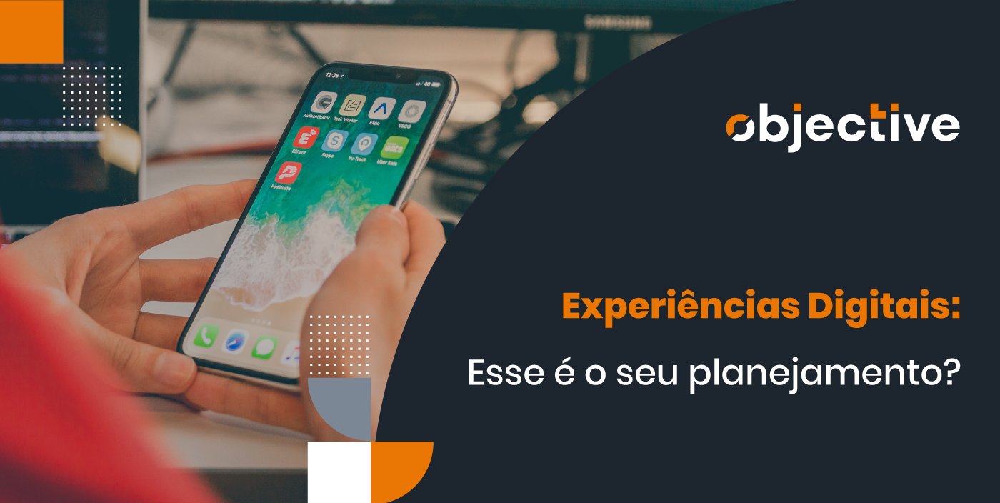 experiencias-digitais-um-homem-mexendo-no-telefone