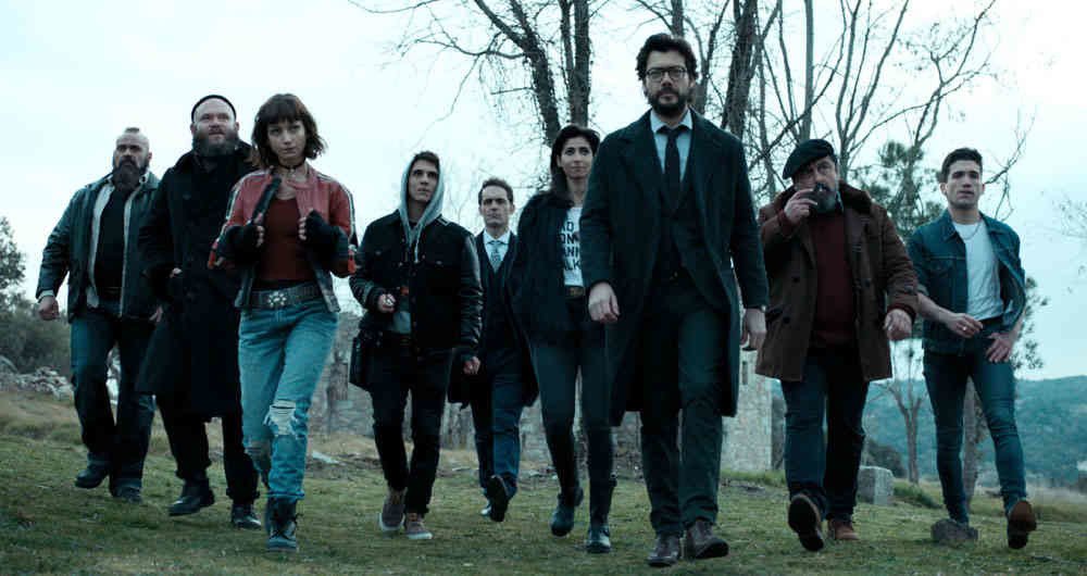 Imagem com todos os personagens da série "La casa de papel"